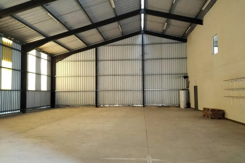 Local d’activités dans Narbonne à louer - Photo intérieure – Image 2 sur 5