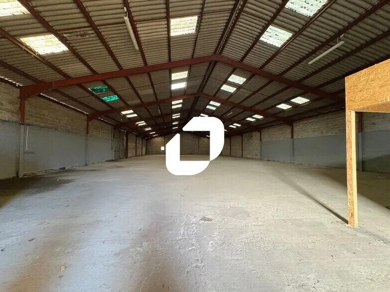 Industriel/Logistique dans Ambarès-et-Lagrave à vendre - Photo de l’immeuble – Image 2 sur 7