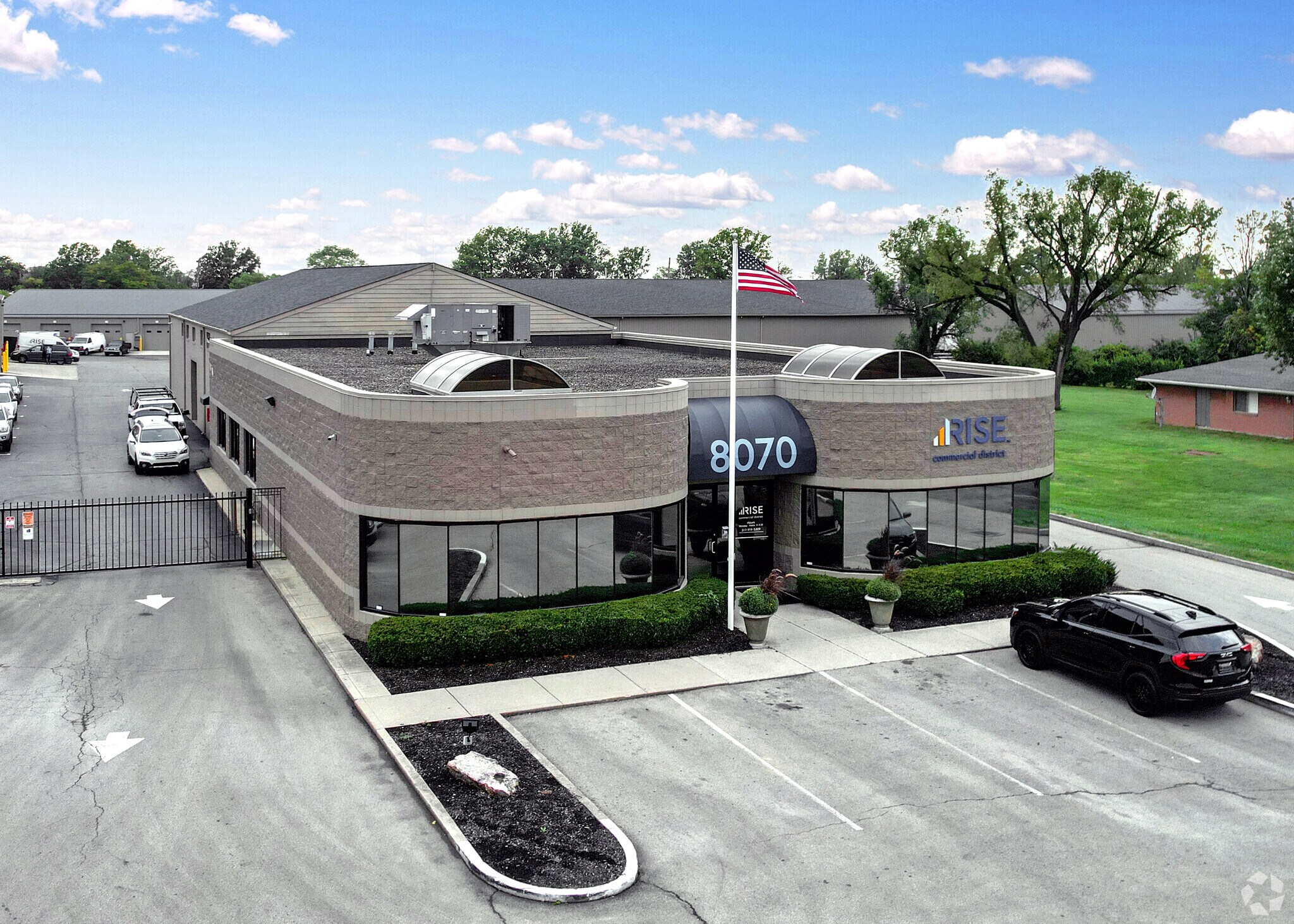 8070 Castleton Rd, Indianapolis, IN à louer Photo principale– Image 1 sur 4