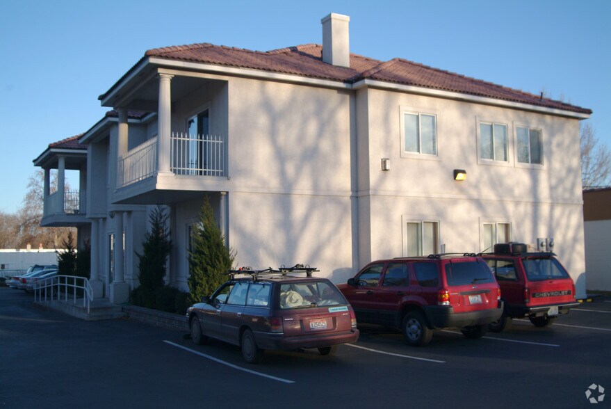 1721 W Kennewick Ave, Kennewick, WA à louer - Photo de l’immeuble – Image 3 sur 15