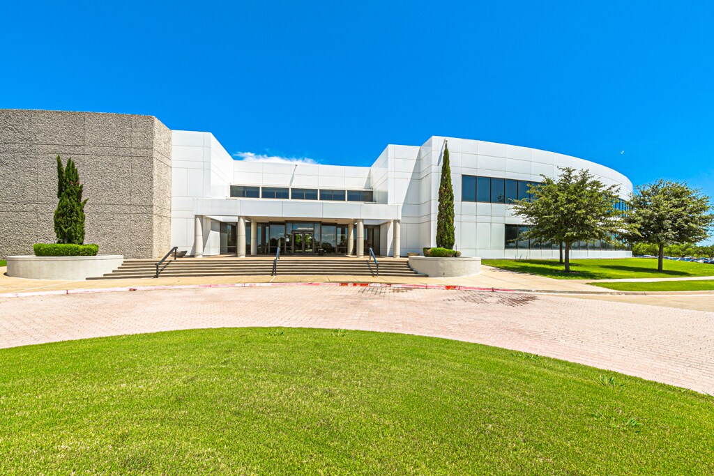 601 S Sanden Blvd, Wylie, TX à louer Photo principale– Image 1 sur 61