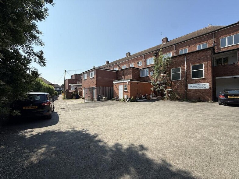 91 Chester Rd, Sutton Coldfield à louer - Photo de l’immeuble – Image 3 sur 3