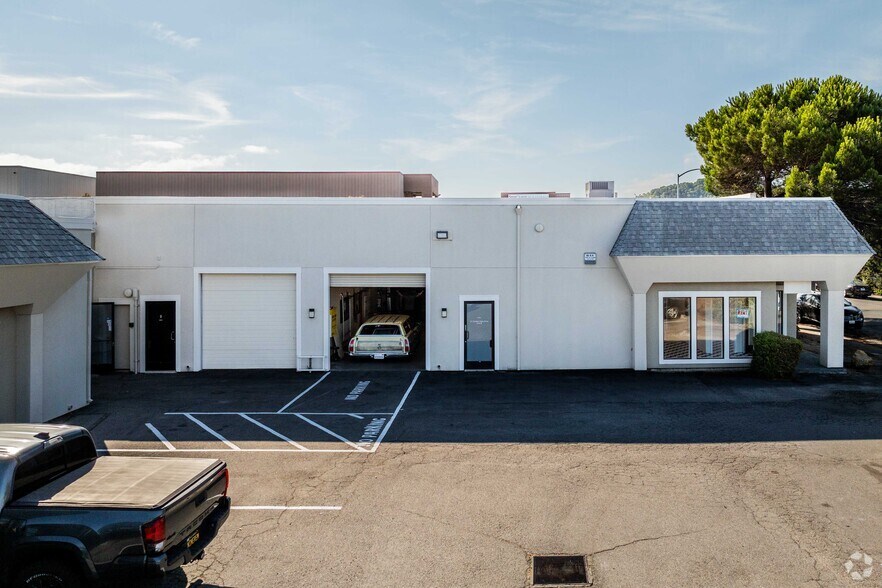 21 Golden Gate Dr, San Rafael, CA à louer - Photo de l’immeuble – Image 3 sur 7