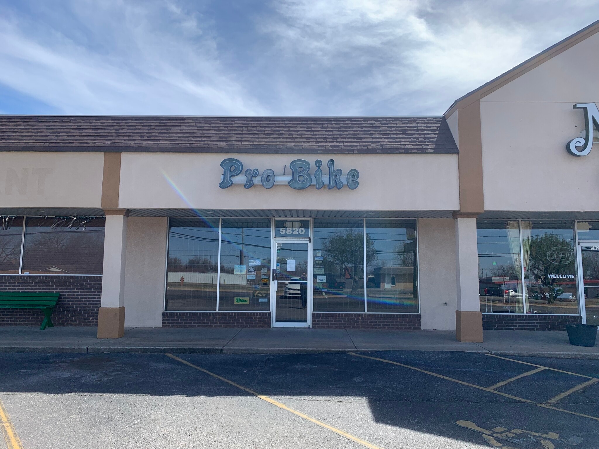 5804-5814 NW 63rd St, Oklahoma City, OK à louer Photo de l’immeuble– Image 1 sur 5