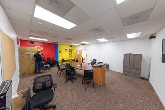 1400 Petaluma Hill Rd, Santa Rosa, CA à vendre Photo de l’immeuble– Image 2 sur 14