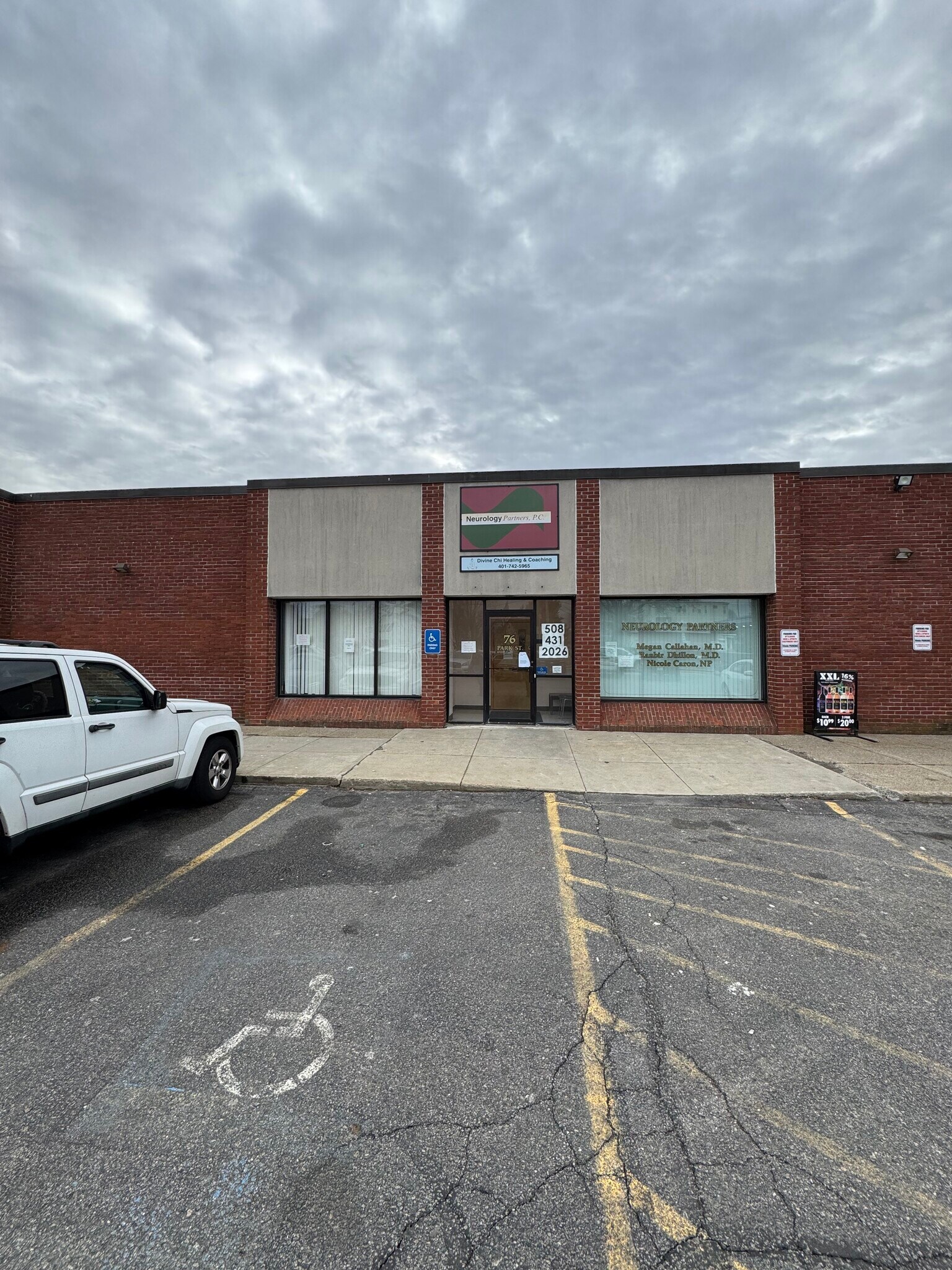 70 Park St, Attleboro, MA à louer Photo intérieure– Image 1 sur 2