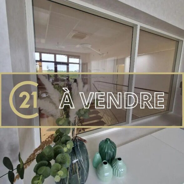 Bureau dans Caen à vendre - Photo de l’immeuble – Image 1 sur 1