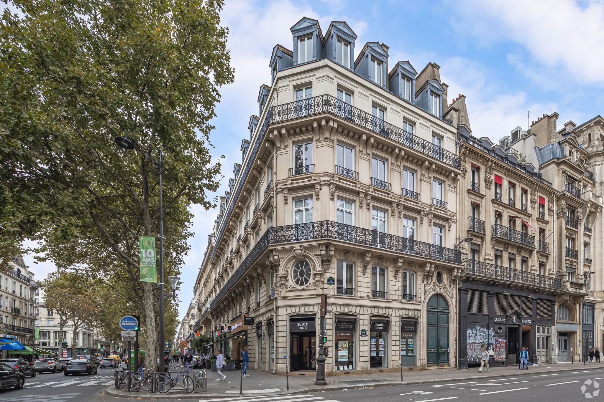 60 Boulevard De Sébastopol, Paris à louer Photo principale– Image 1 sur 11