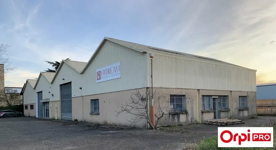 Bureau dans SAINT-SYMPHORIEN-D'OZON à louer - Photo de l’immeuble – Image 2 sur 18