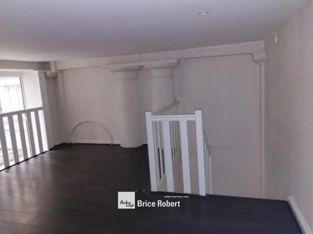 1 Place Du Griffon, Lyon à louer Photo intérieure– Image 1 sur 2