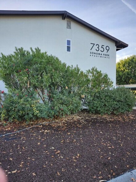 7359 Boris Ct, Rohnert Park, CA à vendre - Photo de l’immeuble – Image 1 sur 23