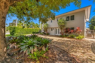 Plus de détails pour 4801 University Dr, Coral Gables, FL - Logement à vendre