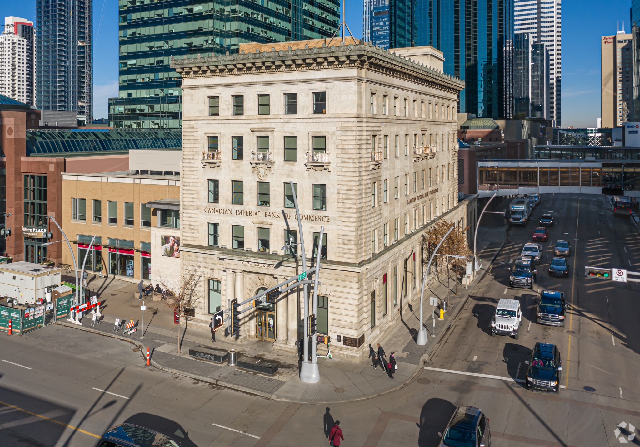 10102 Jasper Ave NW, Edmonton, AB à vendre Photo principale– Image 1 sur 23