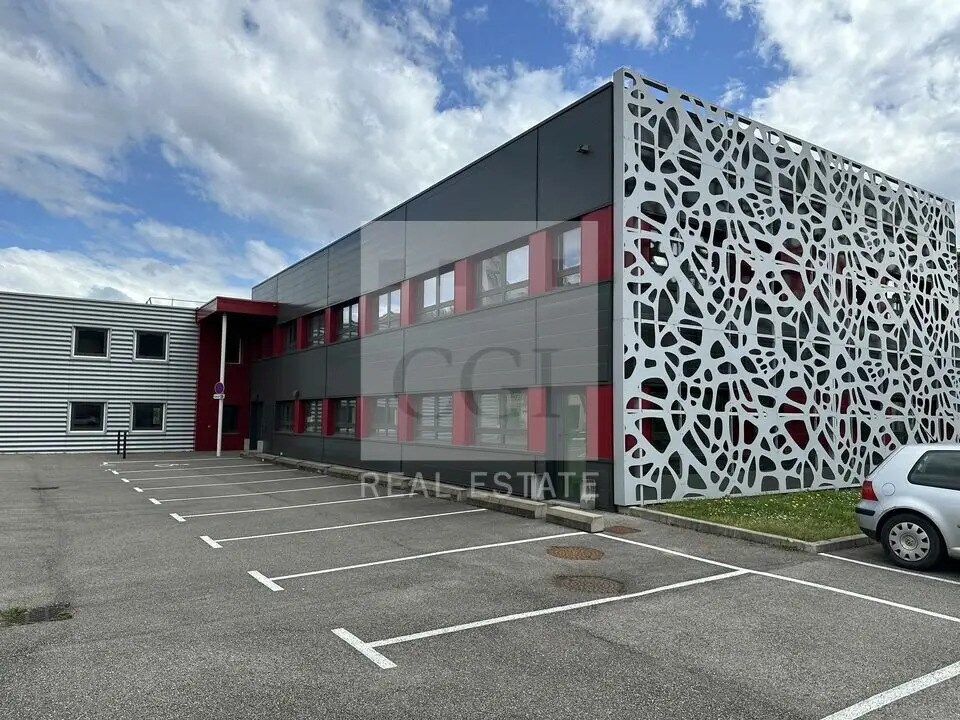 Bureau dans Seyssinet-Pariset à louer Photo de l’immeuble– Image 1 sur 9