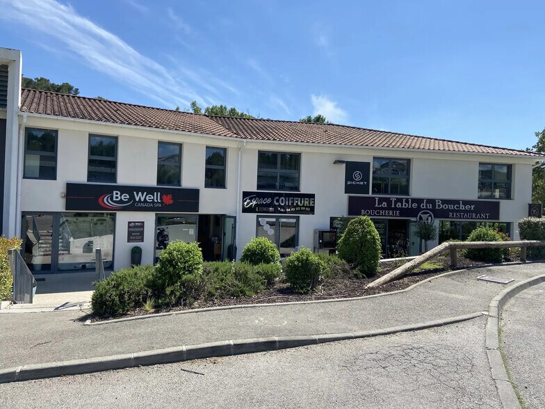 Bureau dans Le Tholonet à vendre - Photo de l’immeuble – Image 1 sur 3