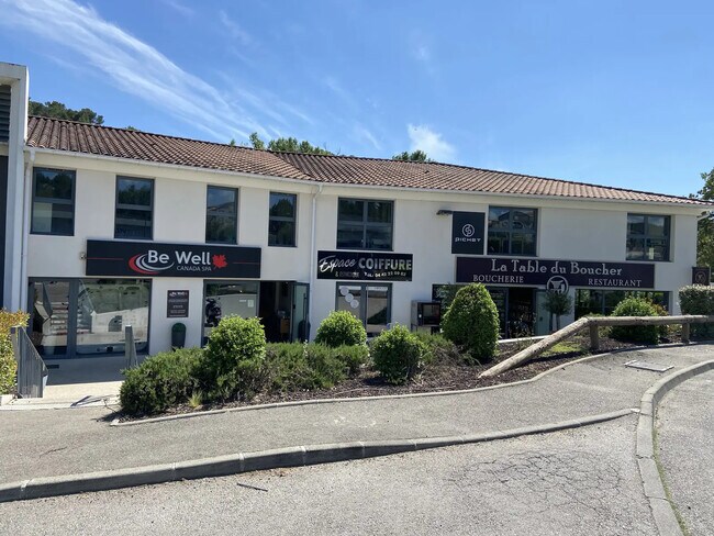 Plus de détails pour Local commercial à vendre