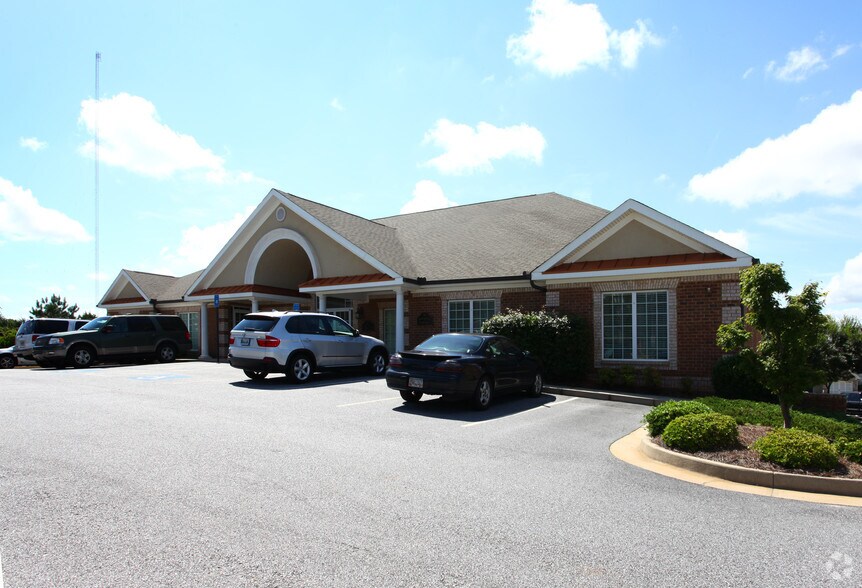 380-390 Racetrack Rd, McDonough, GA à vendre - Photo principale – Image 1 sur 3