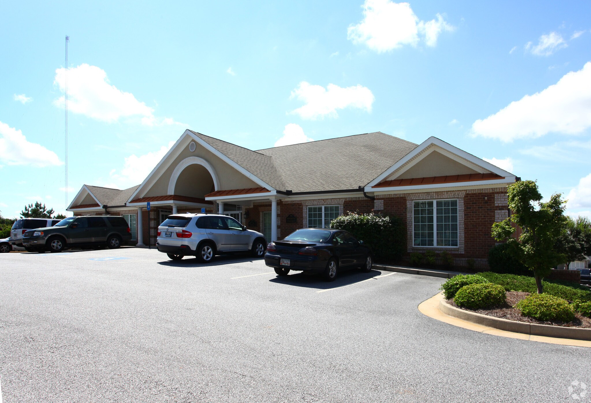 380-390 Racetrack Rd, McDonough, GA à vendre Photo principale– Image 1 sur 4