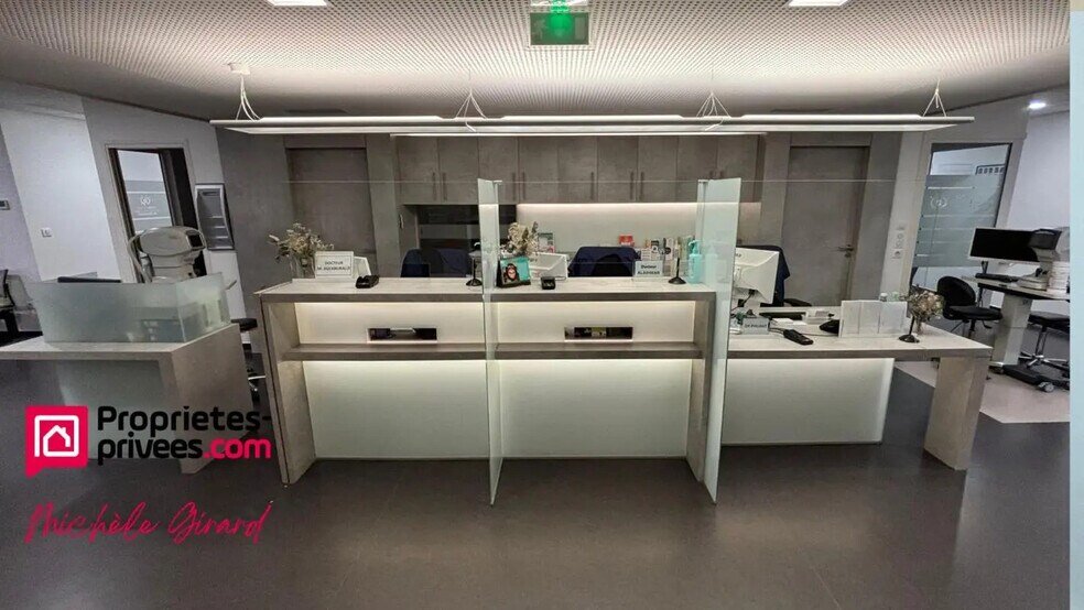 Bureau dans Roanne à vendre - Photo de l’immeuble – Image 2 sur 15