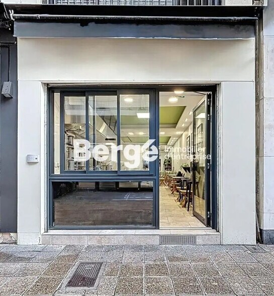 Local commercial dans Nice à louer - Photo de l’immeuble – Image 1 sur 8