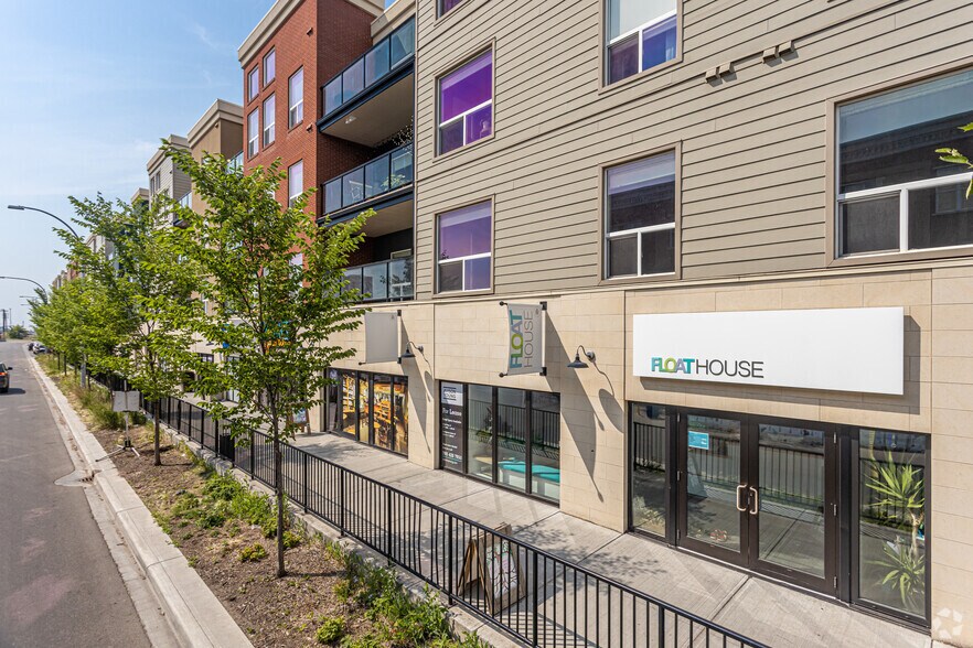 8140 102 St NW, Edmonton, AB à louer - Photo de l’immeuble – Image 3 sur 23