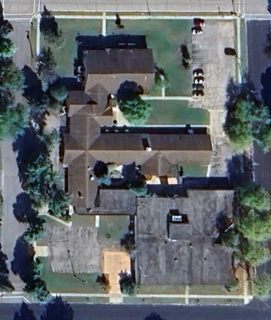 165 S Chet Krause Dr, Iola, WI à vendre Photo principale– Image 1 sur 26