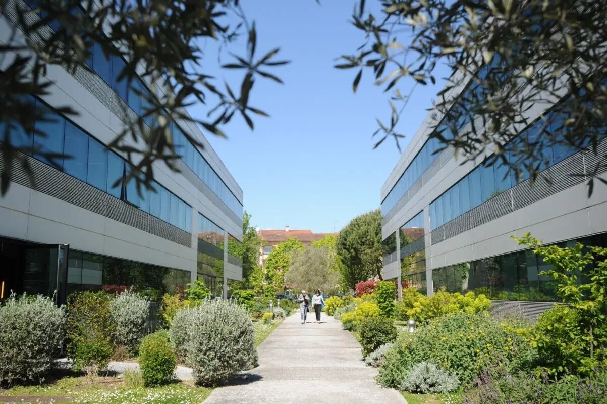 Bureau dans Toulouse à louer Photo de l’immeuble– Image 1 sur 24