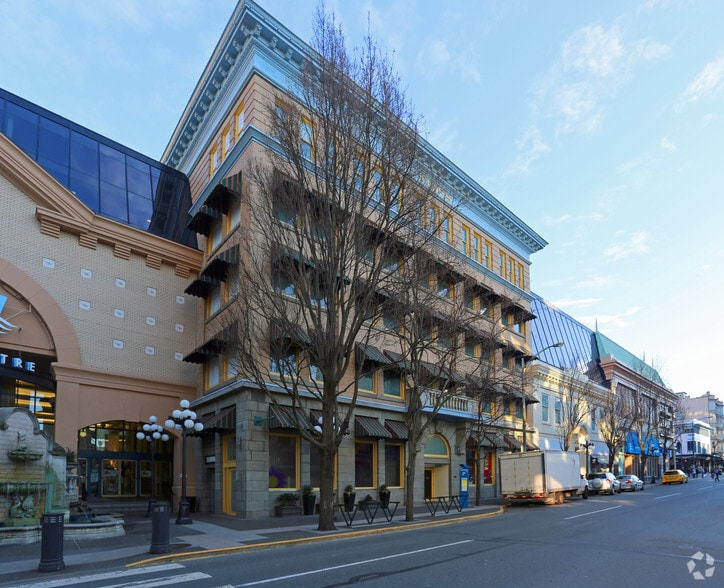 1150 Douglas St, Victoria, BC à louer - Photo de l’immeuble – Image 3 sur 7