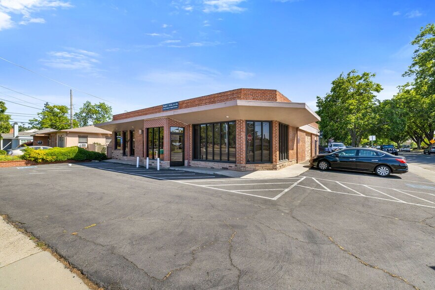 5700 J St, Sacramento, CA à louer - Photo de l’immeuble – Image 2 sur 15
