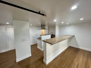224 Reindollar Ave, Marina, CA à louer Photo intérieure– Image 2 sur 5