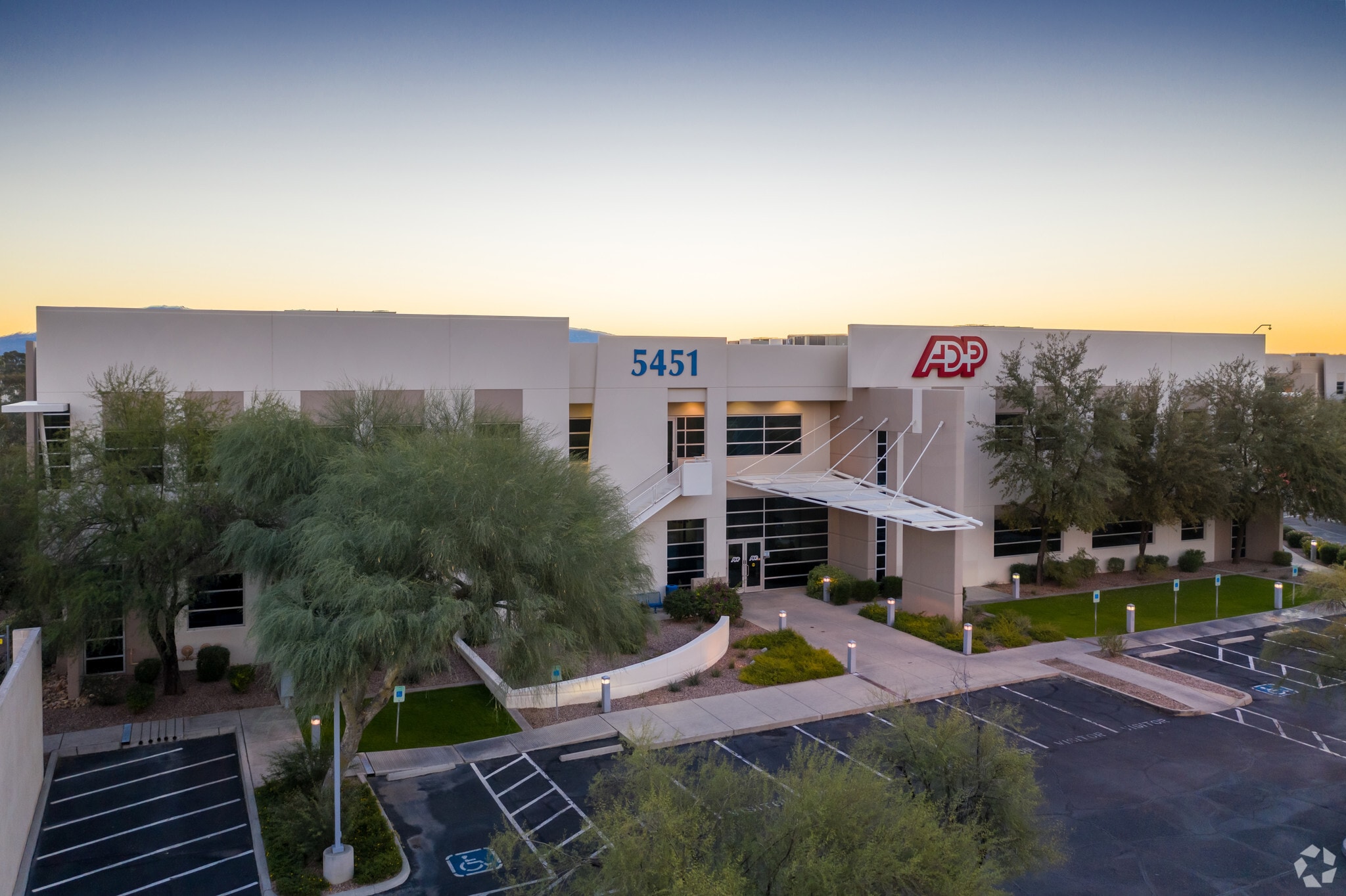 5451 E Williams Blvd, Tucson, AZ à vendre Photo principale– Image 1 sur 14