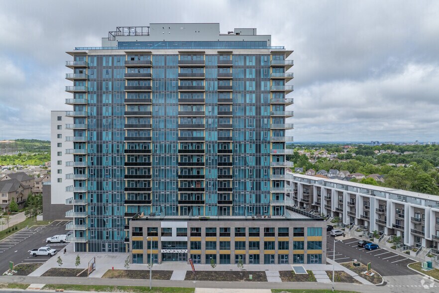 1442 Highland Rd W, Kitchener, ON à louer - Photo de l’immeuble – Image 2 sur 32
