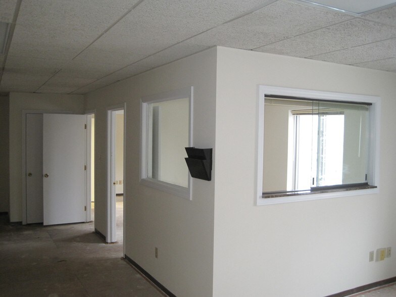 910 Boston Post Rd E, Marlborough, MA à louer - Photo intérieure – Image 3 sur 14