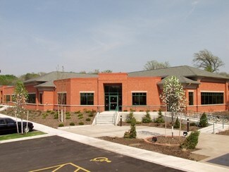 Plus de détails pour 550 Essjay Rd, Williamsville, NY - Bureau à louer