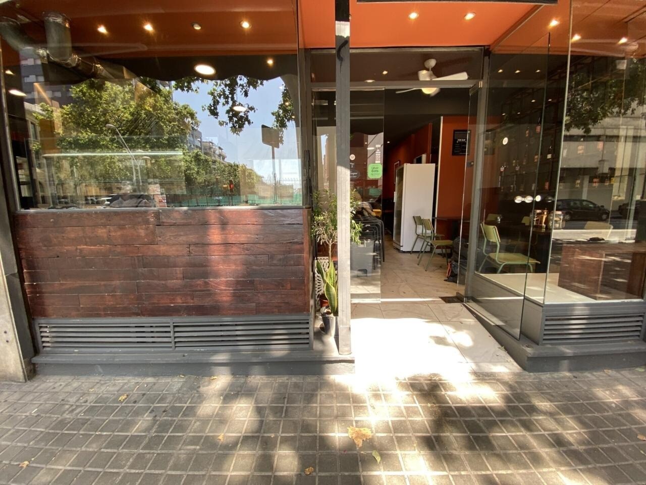 Local commercial dans Barcelone, Barcelona à louer Photo intérieure– Image 1 sur 7