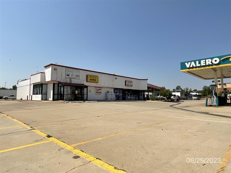 4600 NE 120th St, Oklahoma City, OK à vendre - Photo principale – Image 1 sur 2
