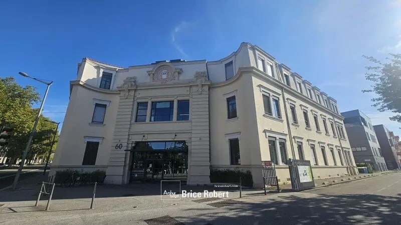 Bureau dans Lyon à louer - Photo de l’immeuble – Image 1 sur 7