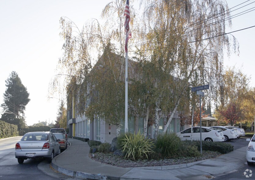 355 S Daniel Way, San Jose, CA à louer - Photo de l’immeuble – Image 3 sur 3