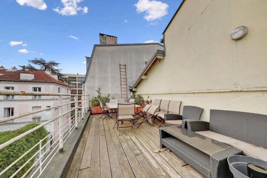 17 Rue Ledion, Paris à louer - Photo de l’immeuble – Image 2 sur 4