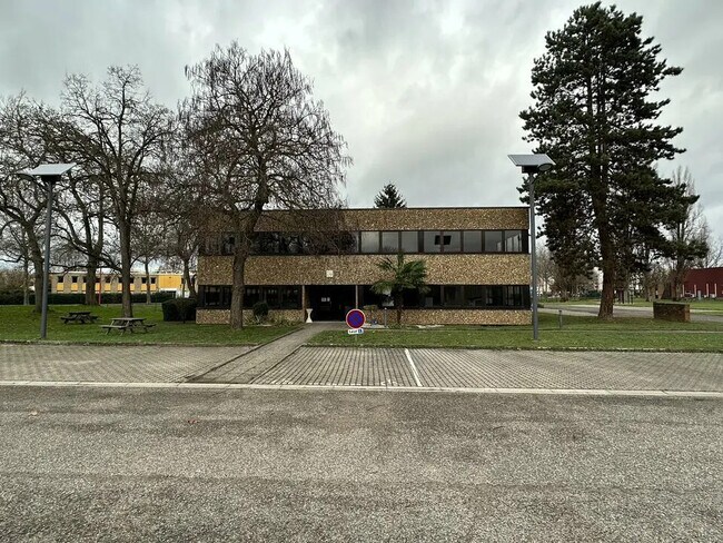 Plus de détails pour Bureau à louer