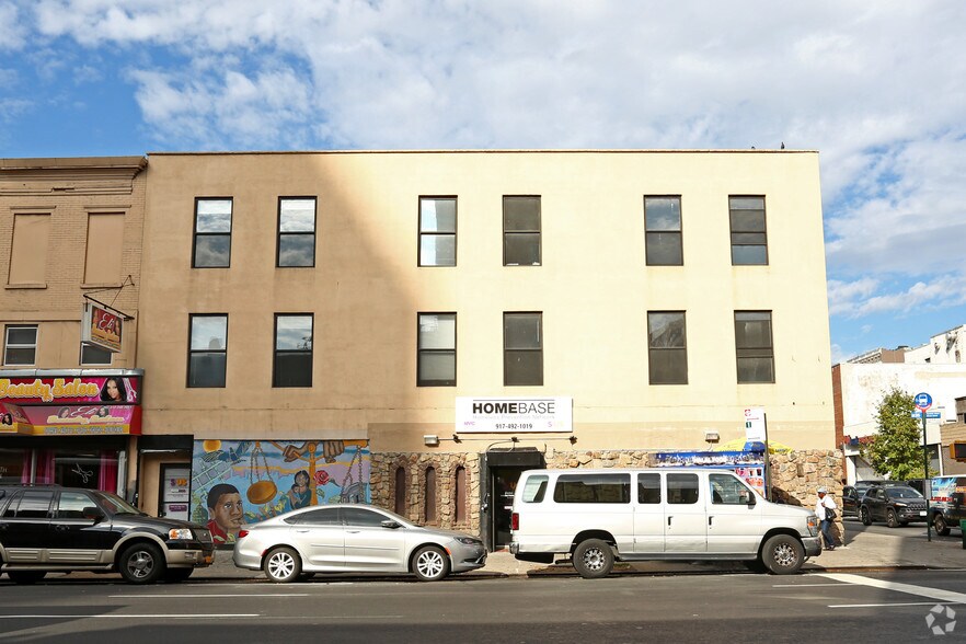 2276 Third Ave, New York, NY à vendre - Photo de l’immeuble – Image 3 sur 3