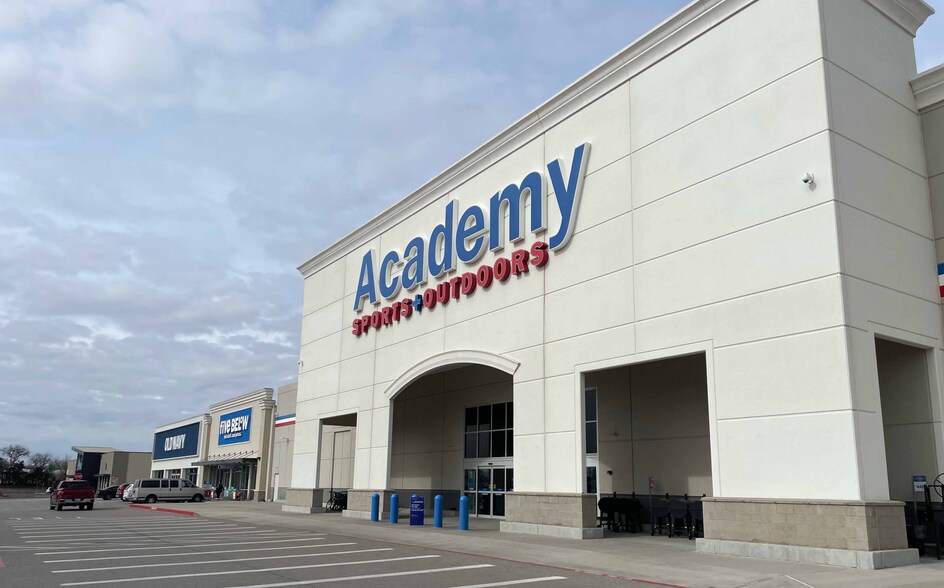 NWC 12th Ave, Ardmore, OK à louer - Photo de l’immeuble – Image 2 sur 4