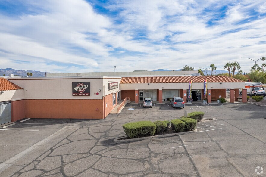 4441-4443 E Speedway Blvd, Tucson, AZ à louer - Photo de l’immeuble – Image 1 sur 5
