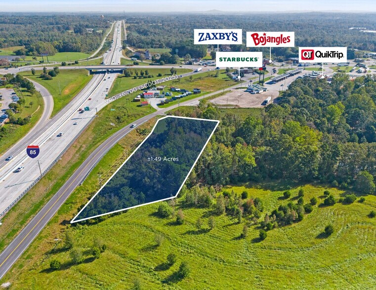 102 Forestdale Dr, Gaffney, SC à vendre - Photo principale – Image 1 sur 10