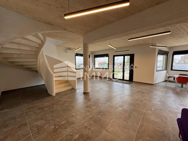 Plus de détails pour 20 Rue Louis Braille, Saint-Pathus - Bureau à louer