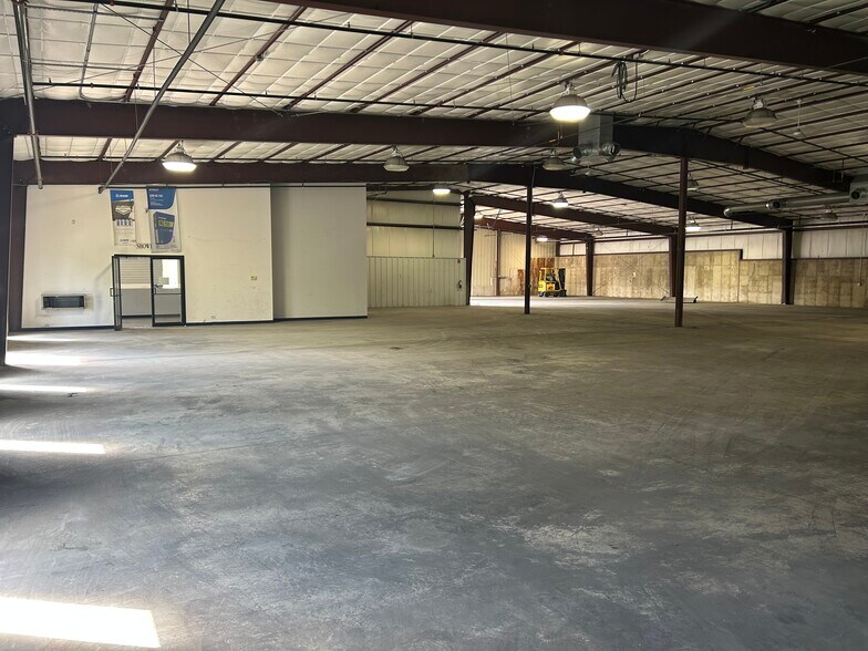 814 Post Rd, Madison, WI à vendre - Photo de l’immeuble – Image 3 sur 12