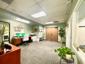 10737 Laurel St, Rancho Cucamonga, CA à louer Photo intérieure– Image 1 sur 15