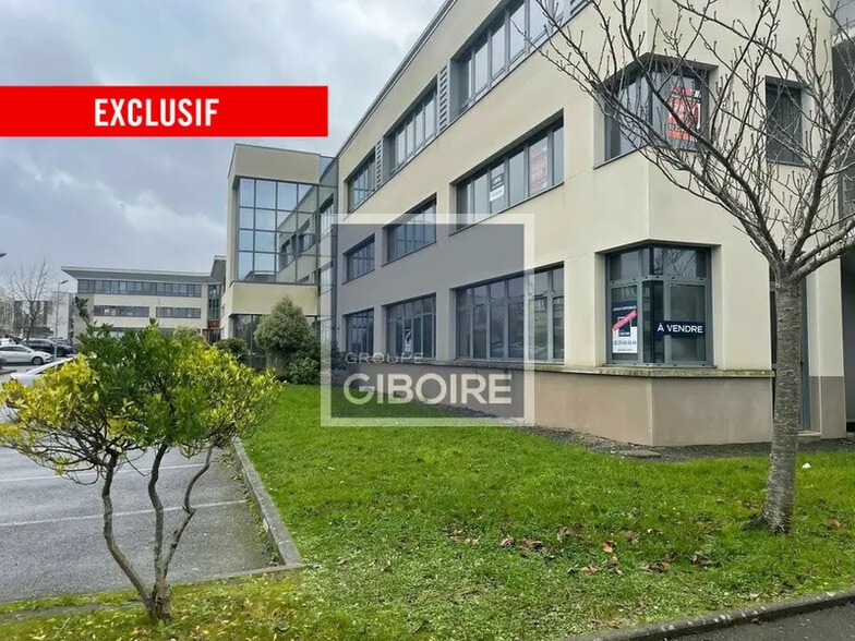 Bureau dans Saint-Grégoire à vendre - Photo de l’immeuble – Image 1 sur 5