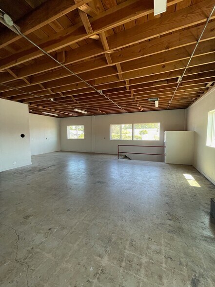 2633 Roosevelt Blvd, Eugene, OR à louer - Photo de l’immeuble – Image 3 sur 14