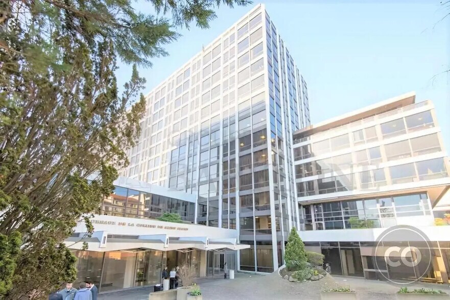 Bureau dans Saint-Cloud à louer - Photo de l’immeuble – Image 1 sur 6